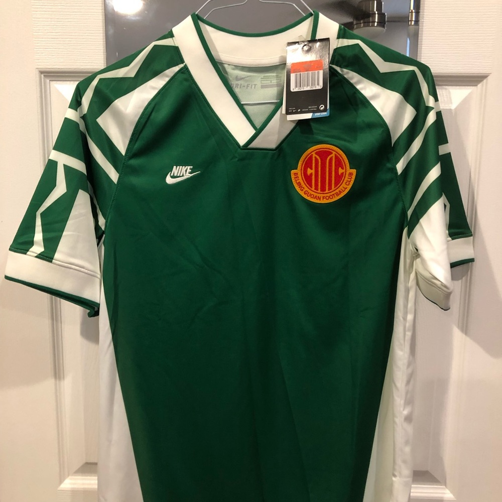 Brand new China Beijing Guoan soccer jersey